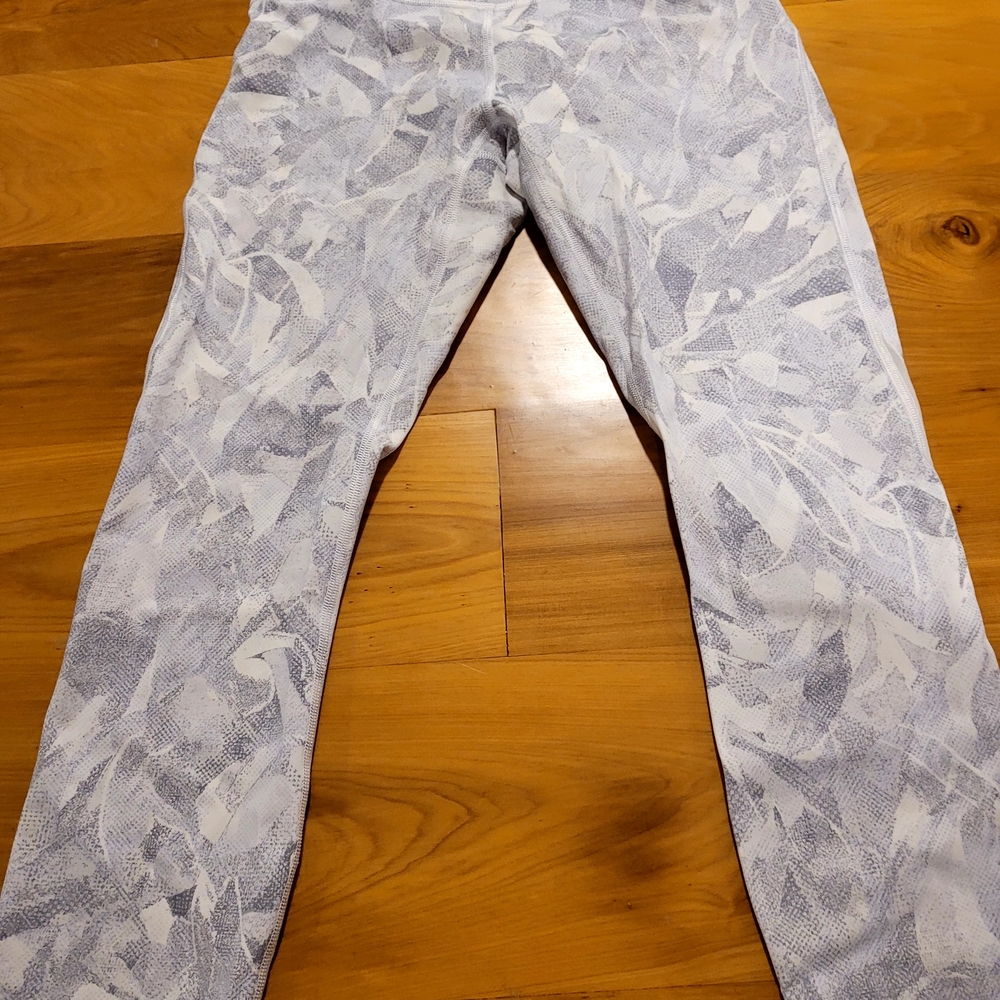 Lululemon Athletica Gray and White Abstract Pants